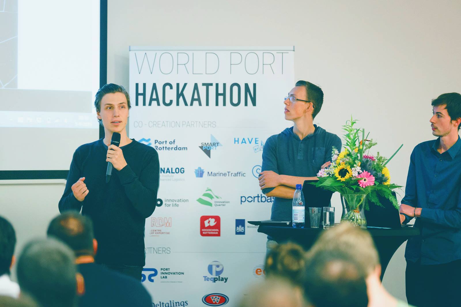 World Port Hackathon 2015